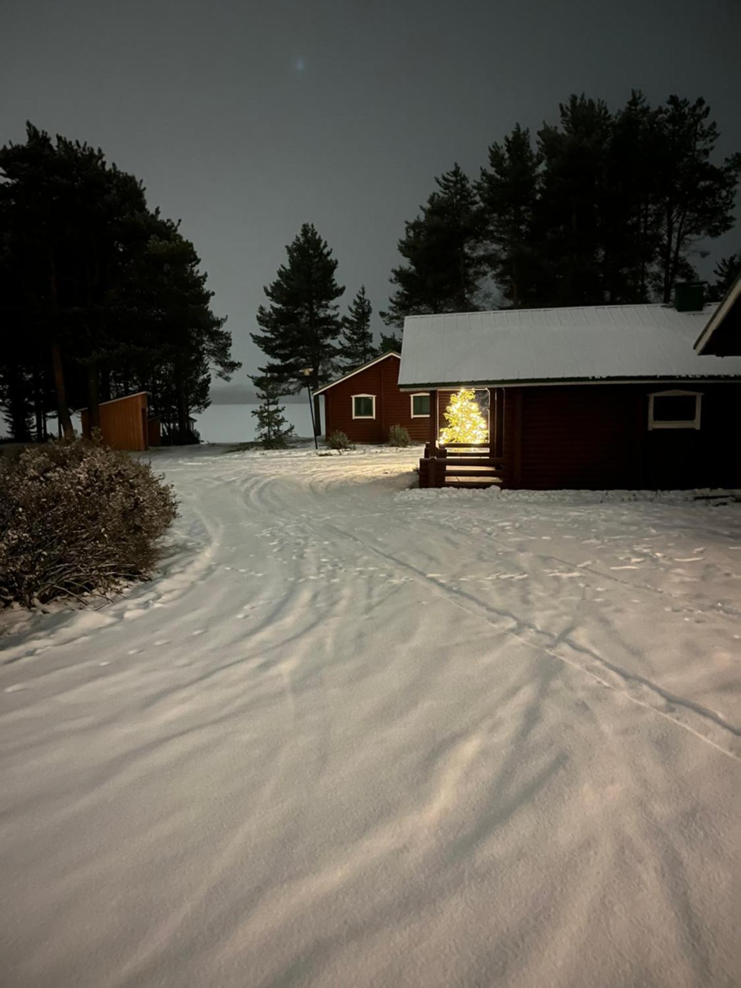 קמיארבי Lapland Arctic Cabins מראה חיצוני תמונה